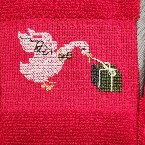 🎄 Vintage Needlepoint Crossstitch Christmas Geese Fingertip Towels 2 Grannycore - Picture 2 of 4